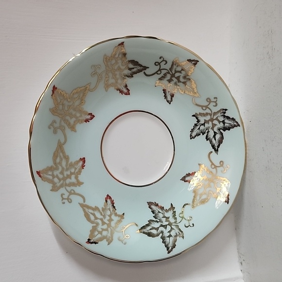 Beautiful Vintage Delphine English bone china tea set - Picture 2 of 8